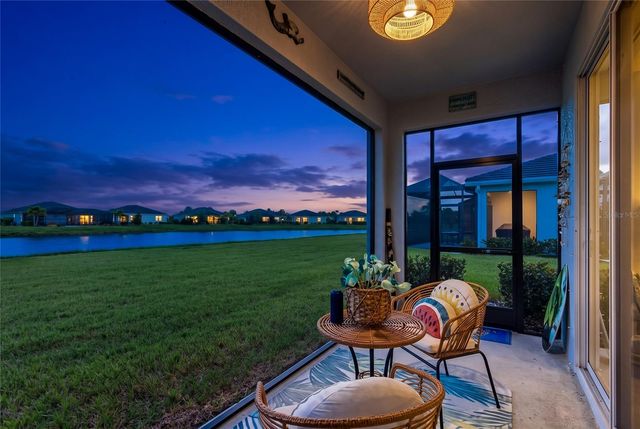 18349 CROPSIDE TRAIL, Lakewood Ranch, FL 34211