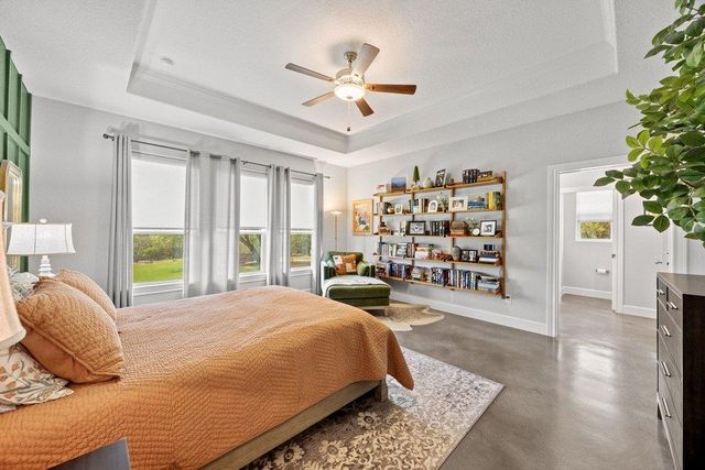 335 Turkey Tree RD, Spicewood, TX 78669