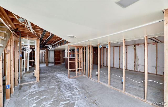 8641 Mayflower Court, St Louis, MO 63132