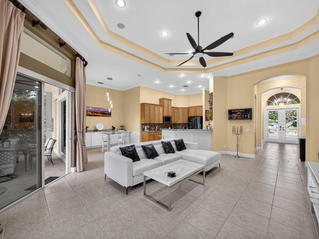 9624 Crooked Stick Lane, Port St Lucie, FL 34986