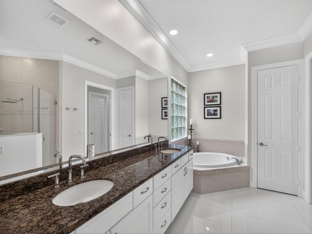 9624 Crooked Stick Lane, Port St Lucie, FL 34986