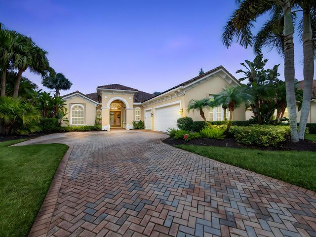 9624 Crooked Stick Lane, Port St Lucie, FL 34986