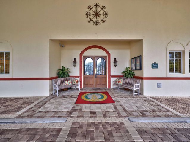 9624 Crooked Stick Lane, Port St Lucie, FL 34986