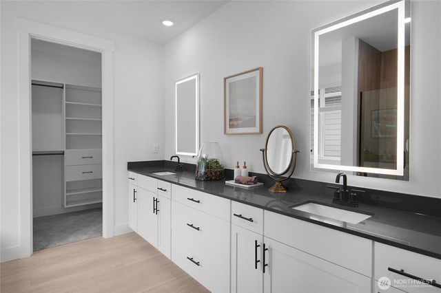 1053 Royal Velvet Drive, Sequim, WA 98382