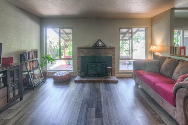 8057 Butternut Dr, Citrus Heights, CA 95621