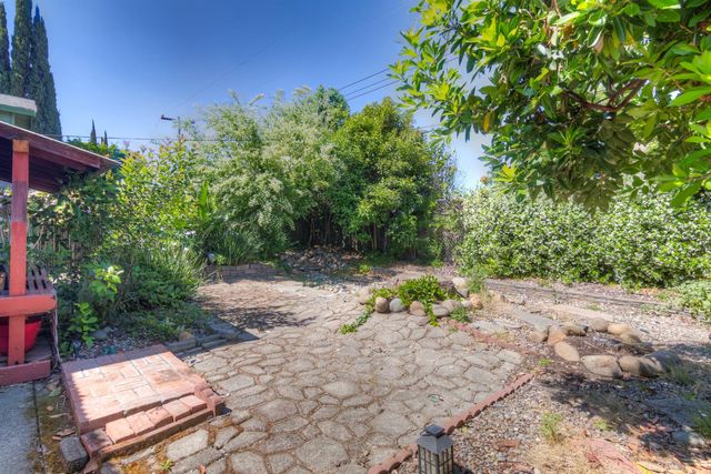 8057 Butternut Dr, Citrus Heights, CA 95621