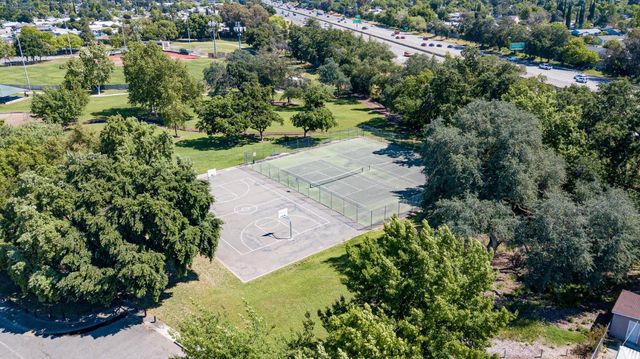 8057 Butternut Dr, Citrus Heights, CA 95621