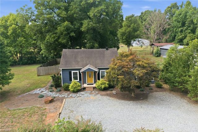 4157 Old Hillsborough Road, Mebane, NC 27302