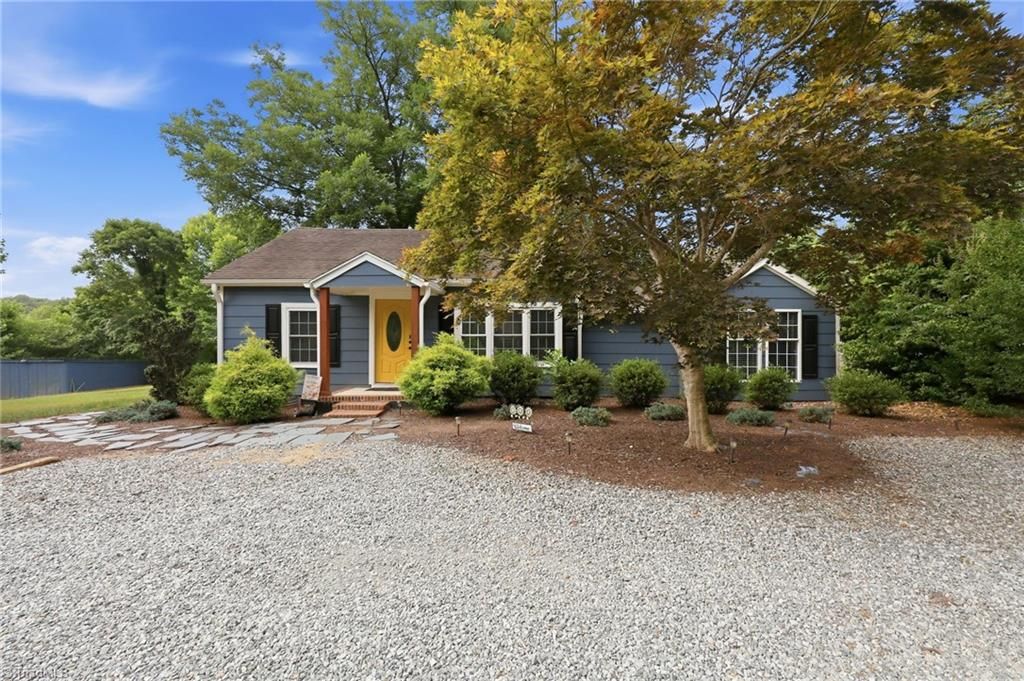 4157 Old Hillsborough Road, Mebane, NC 27302