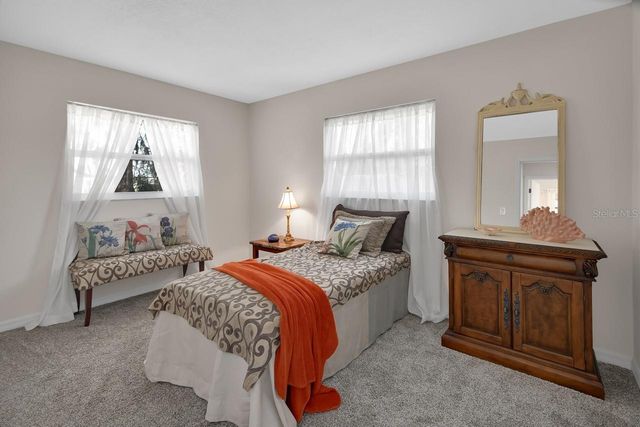 1007 CRESCENT PARKWAY, Deland, FL 32724