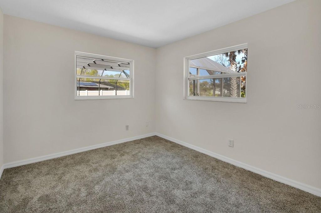 Image 25 of property listing at 1007 CRESCENT PARKWAY, Deland, FL 32724