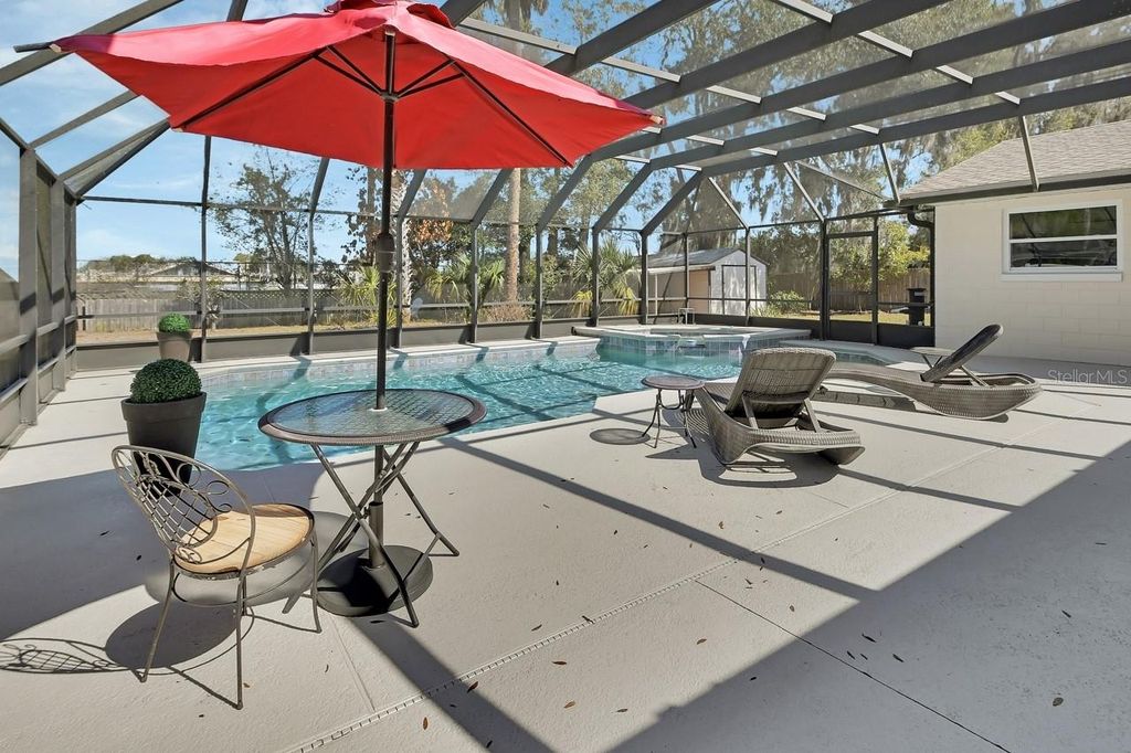 Image 29 of property listing at 1007 CRESCENT PARKWAY, Deland, FL 32724