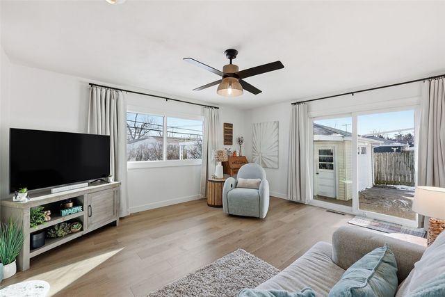 451 23rd Street NW, Cedar Rapids, IA 52405