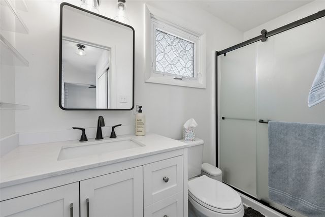 451 23rd Street NW, Cedar Rapids, IA 52405