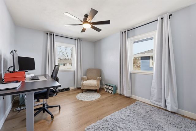 451 23rd Street NW, Cedar Rapids, IA 52405