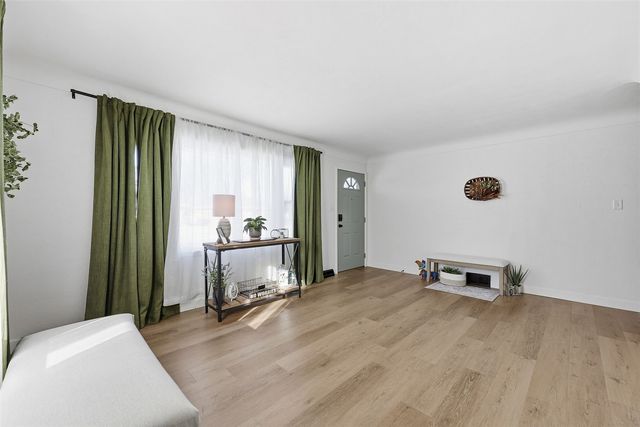 451 23rd Street NW, Cedar Rapids, IA 52405