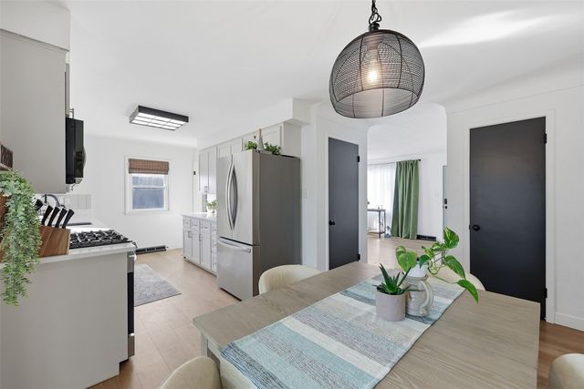 451 23rd Street NW, Cedar Rapids, IA 52405