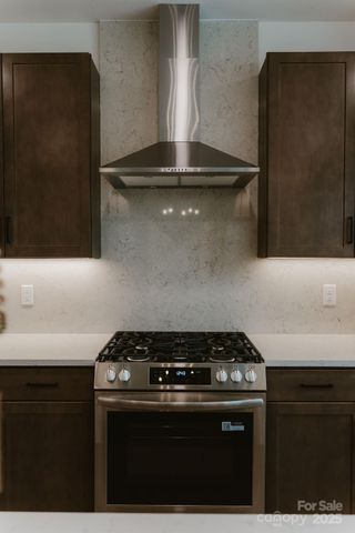 817 Garringer Place, Charlotte, NC 28208