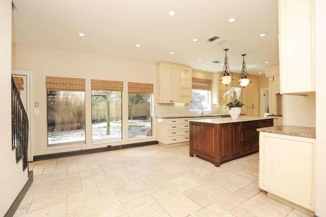 618 Sandy Port Street, Houston, TX 77079