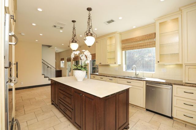 618 Sandy Port Street, Houston, TX 77079