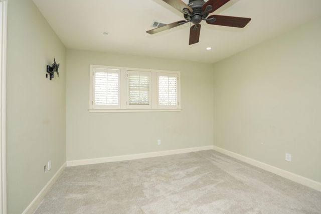 618 Sandy Port Street, Houston, TX 77079