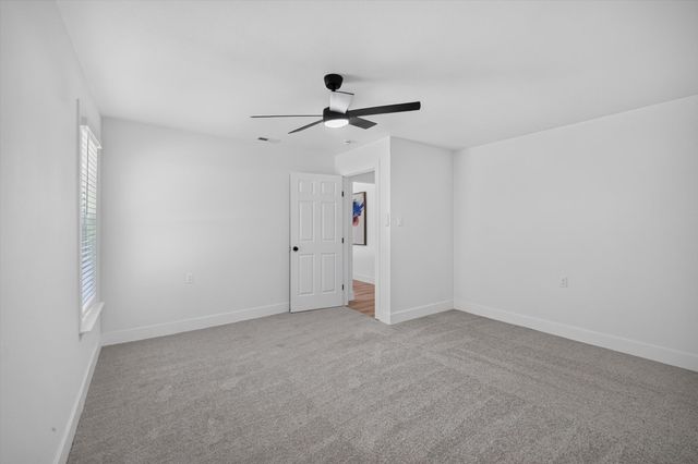 372 Tooley Street, Van Alstyne, TX 75495