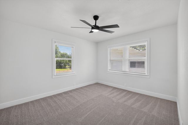 372 Tooley Street, Van Alstyne, TX 75495