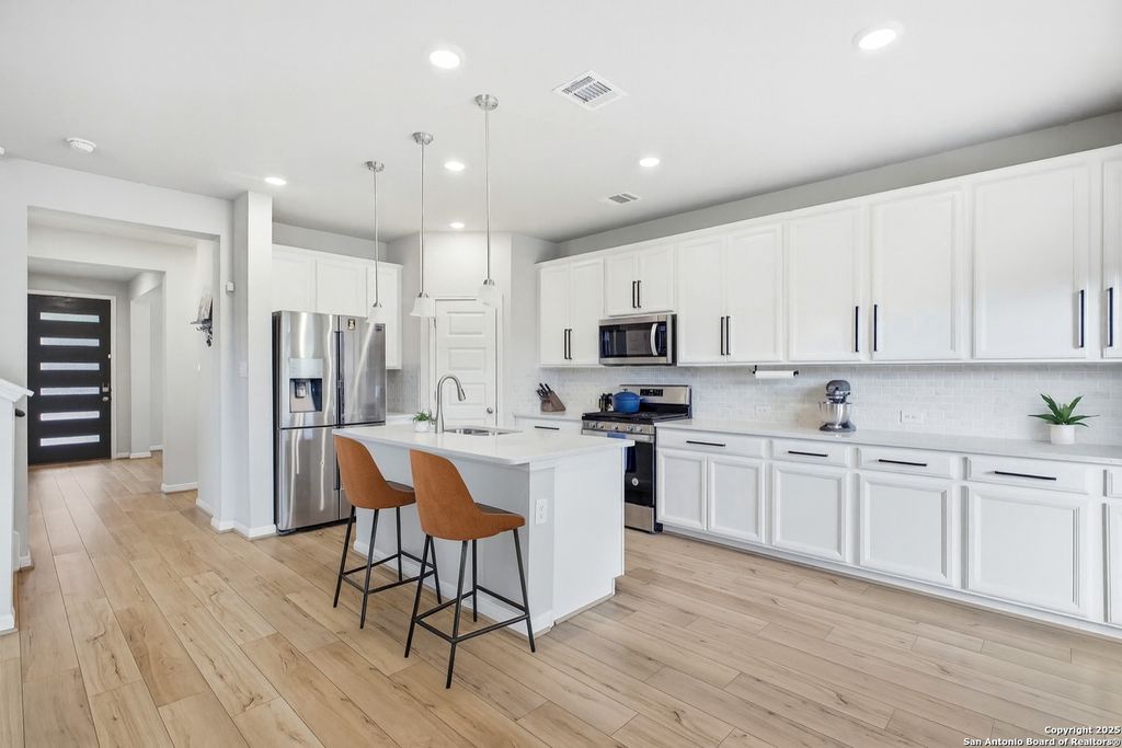 11652 Folsom Pass, San Antonio, TX 78245