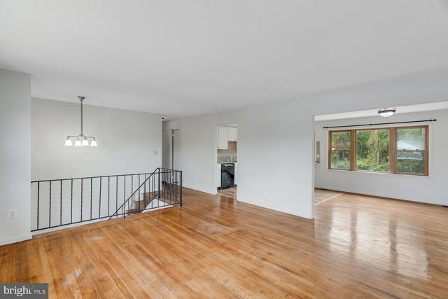 109 DRIFTWOOD LN, Lanoka Harbor, NJ 08734