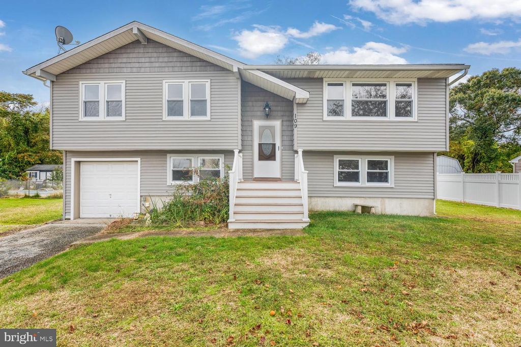 109 DRIFTWOOD LN, Lanoka Harbor, NJ 08734