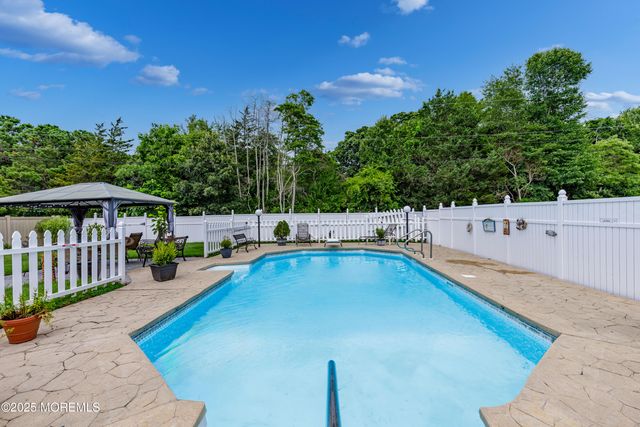 26 Poppy Court, Brick, NJ 08723