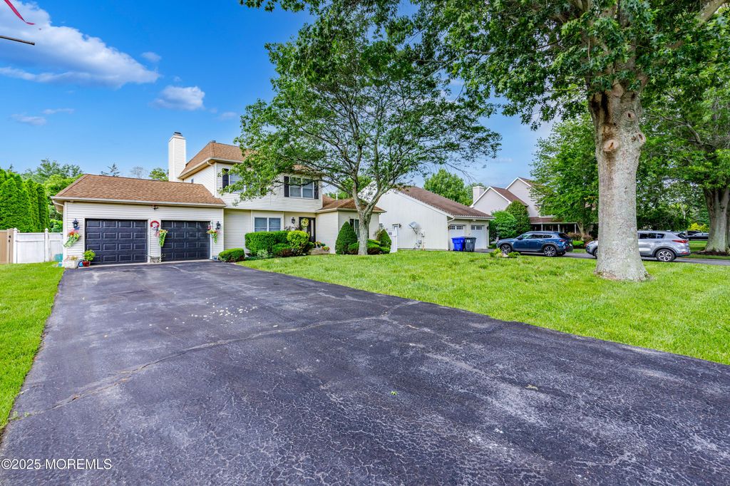 26 Poppy Court, Brick, NJ 08723
