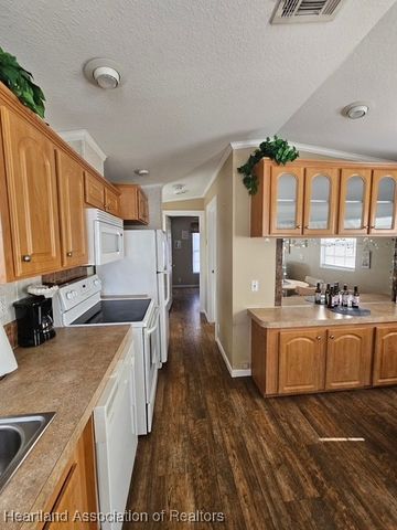 12 Sailfish Drive, Sebring, FL 33875