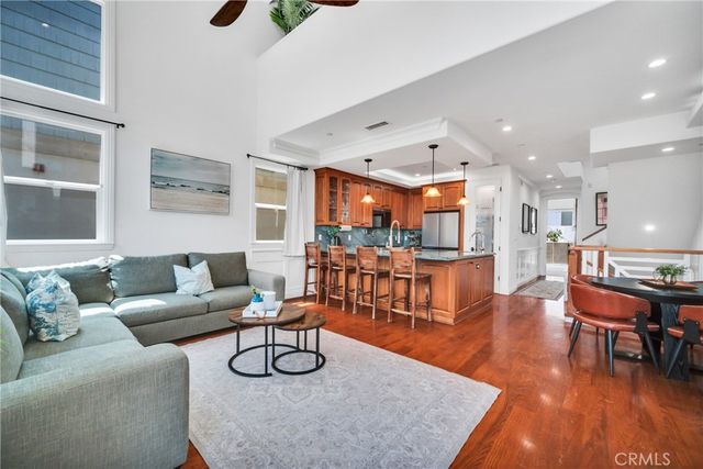 1725 Ford Avenue, Redondo Beach, CA 90278