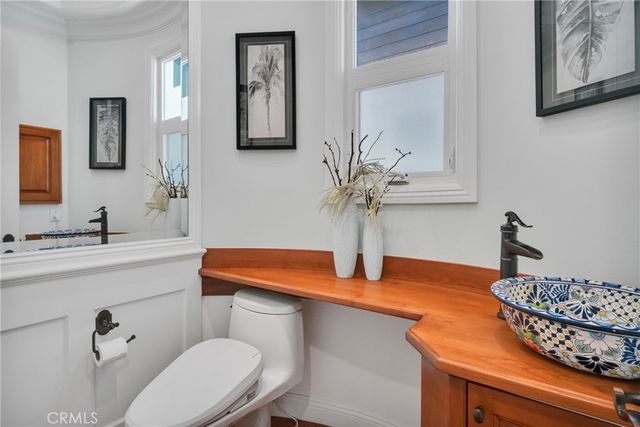 1725 Ford Avenue, Redondo Beach, CA 90278