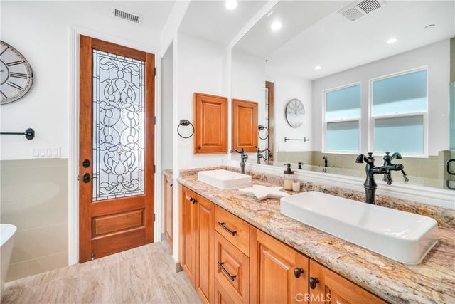 1725 Ford Avenue, Redondo Beach, CA 90278