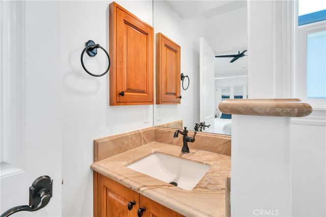 1725 Ford Avenue, Redondo Beach, CA 90278