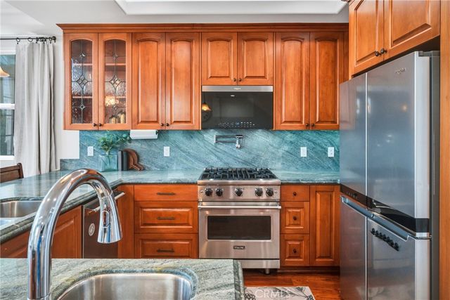 1725 Ford Avenue, Redondo Beach, CA 90278