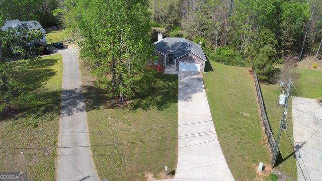 182 Hawk Lane, Carrollton, GA 30116