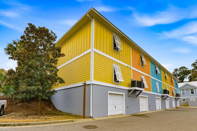 4917 Cinzia Ln, North Myrtle Beach, SC 29582