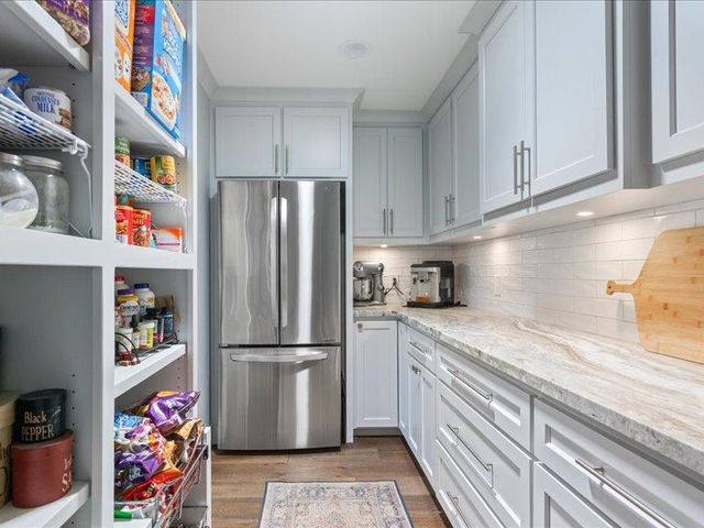 4150 Foxwood Ln, Shingle Springs, CA 95682