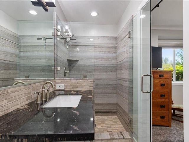 4150 Foxwood Ln, Shingle Springs, CA 95682