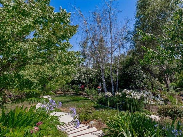 4150 Foxwood Ln, Shingle Springs, CA 95682