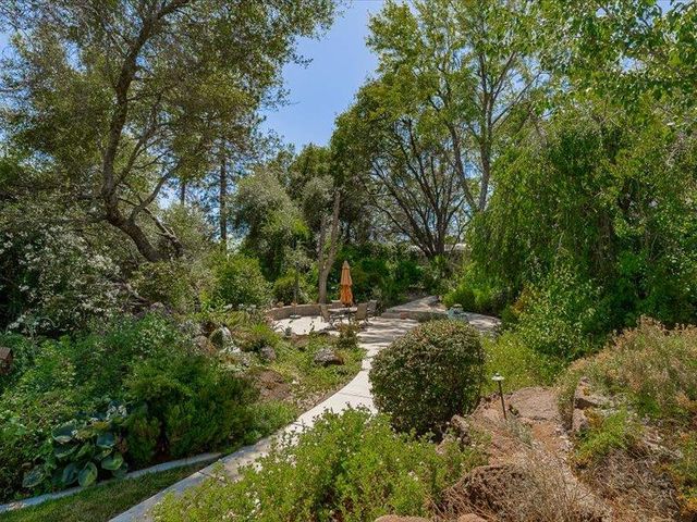 4150 Foxwood Ln, Shingle Springs, CA 95682