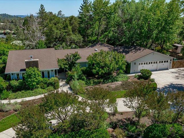 4150 Foxwood Ln, Shingle Springs, CA 95682