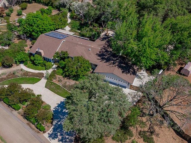 4150 Foxwood Ln, Shingle Springs, CA 95682