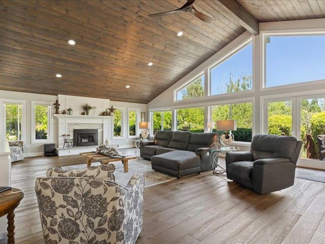 4150 Foxwood Ln, Shingle Springs, CA 95682