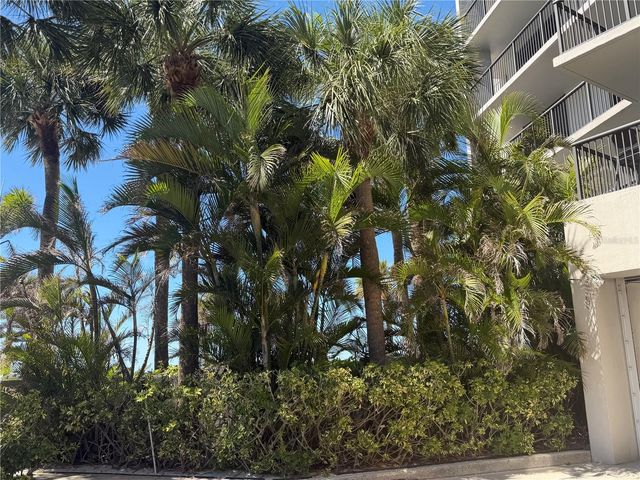 50 COE ROAD 322, Belleair, FL 33756