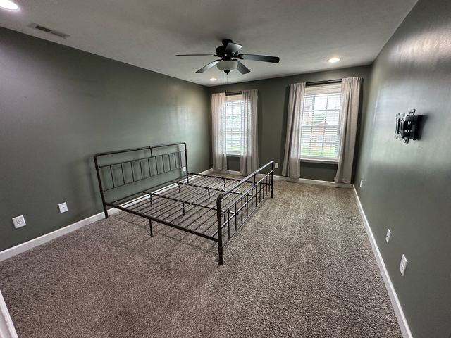 7912 Peridot Cir, Murfreesboro, TN 37127