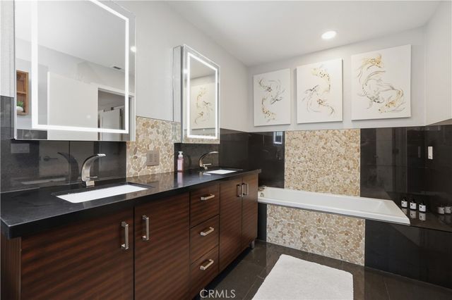 2845 Cazadero, Carlsbad, CA 92009